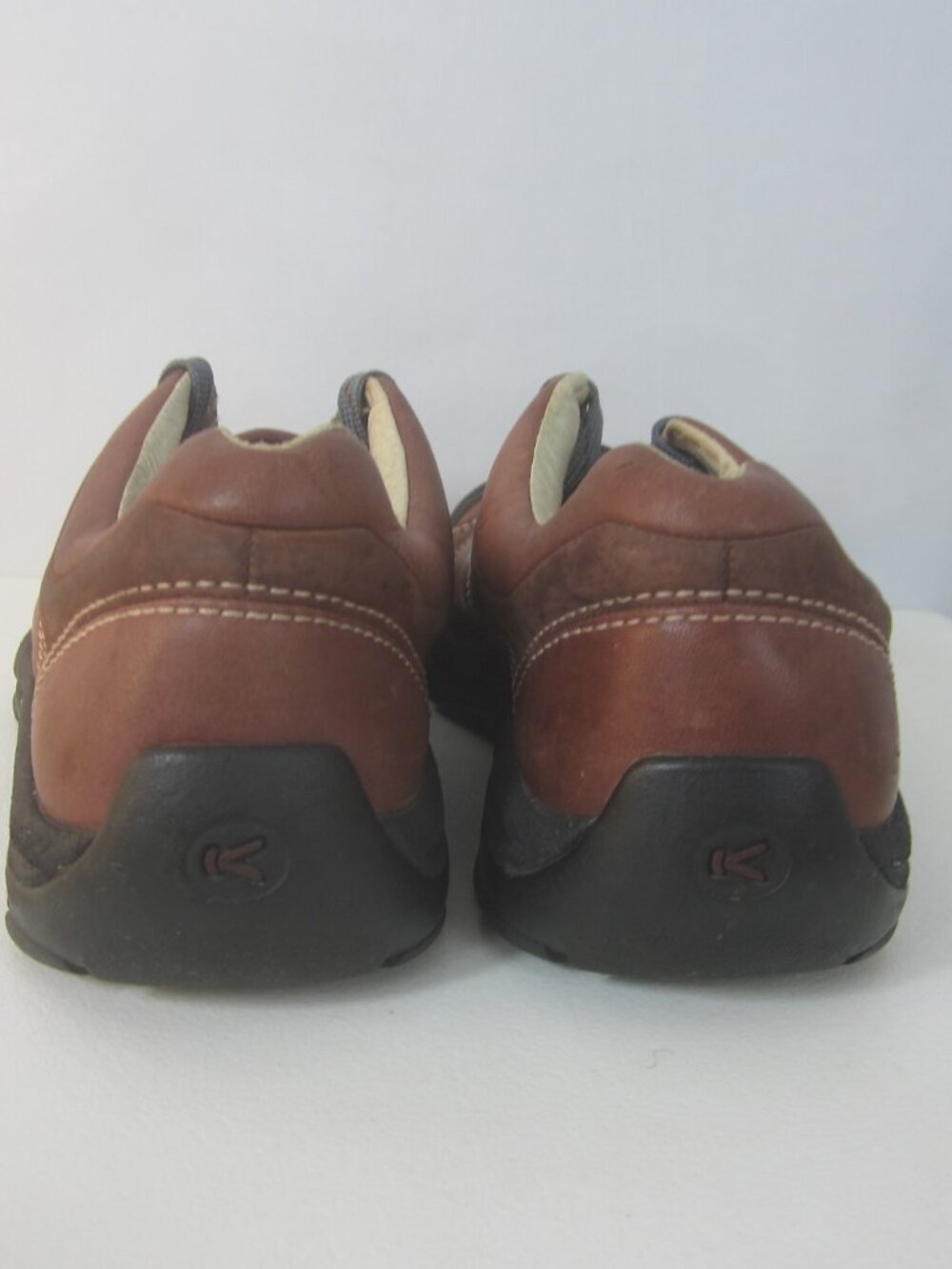 Keen Women 9 Dark Burdundy Red Leather Sneakers 6 Hole Lace Walking Shoes 39.5 - Picture 5 of 6
